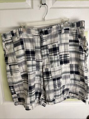 Van Heusen Men's Plaid Flat Front Shorts - White, Gray, Black
